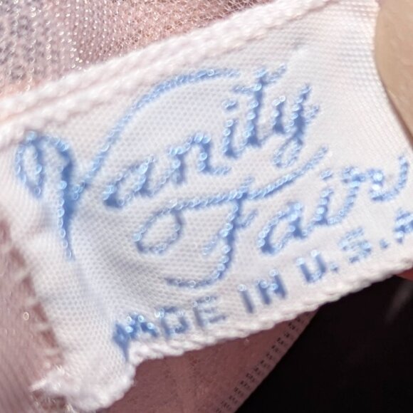 Vintage Pastel Goddess Vanity Fair Nightgown - Picture 8 of 8